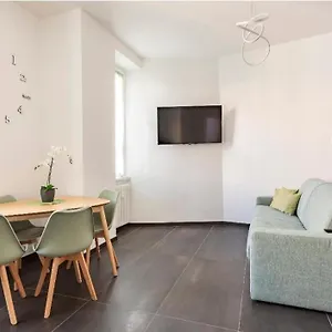 https://house-azzurra-vaticano.it-romehotels.com